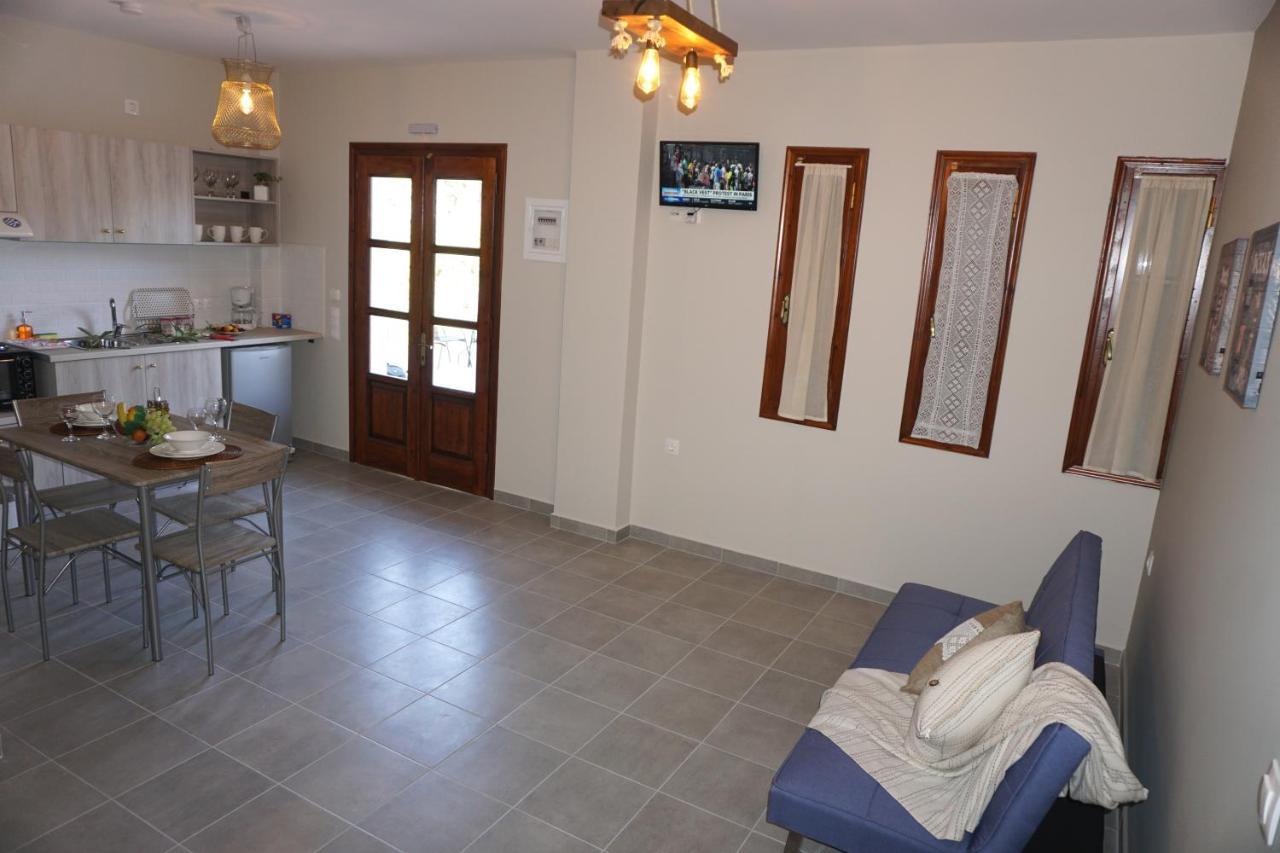 Sea And Creek Villa Кателиос Екстериор снимка