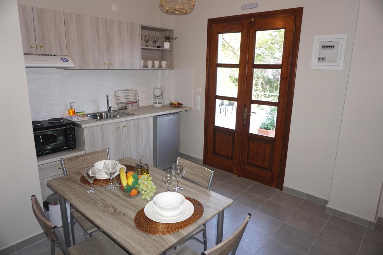 Sea And Creek Villa Кателиос Екстериор снимка