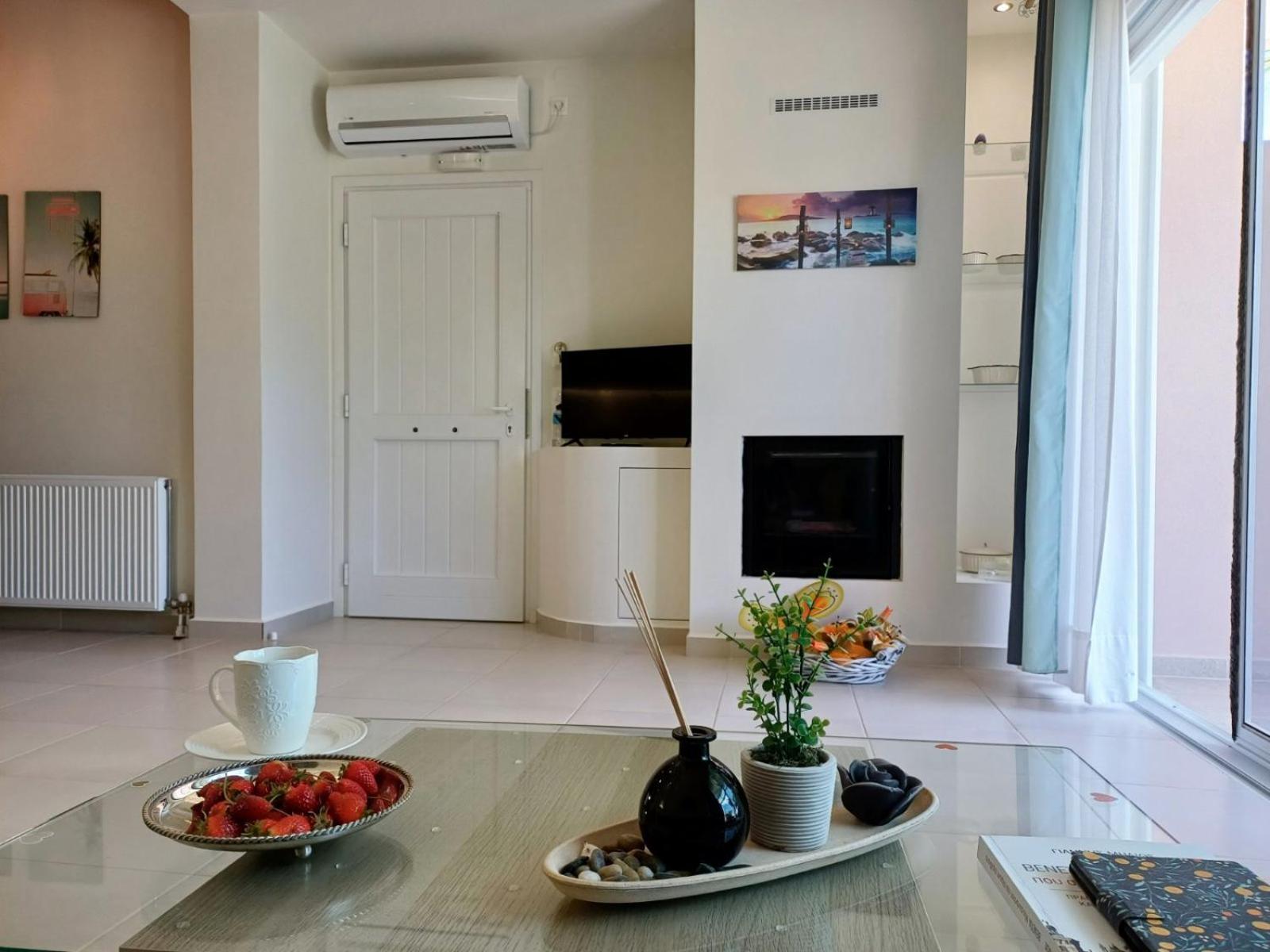 Sea And Creek Villa Кателиос Екстериор снимка