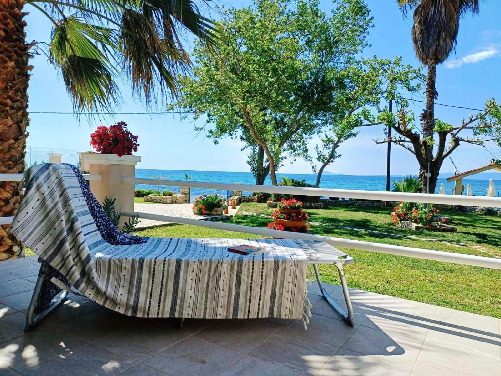 Sea And Creek Villa Кателиос Екстериор снимка