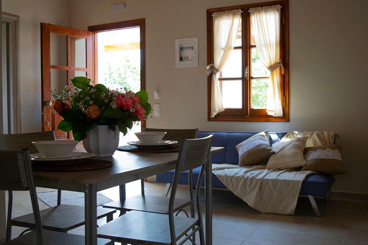Sea And Creek Villa Кателиос Екстериор снимка