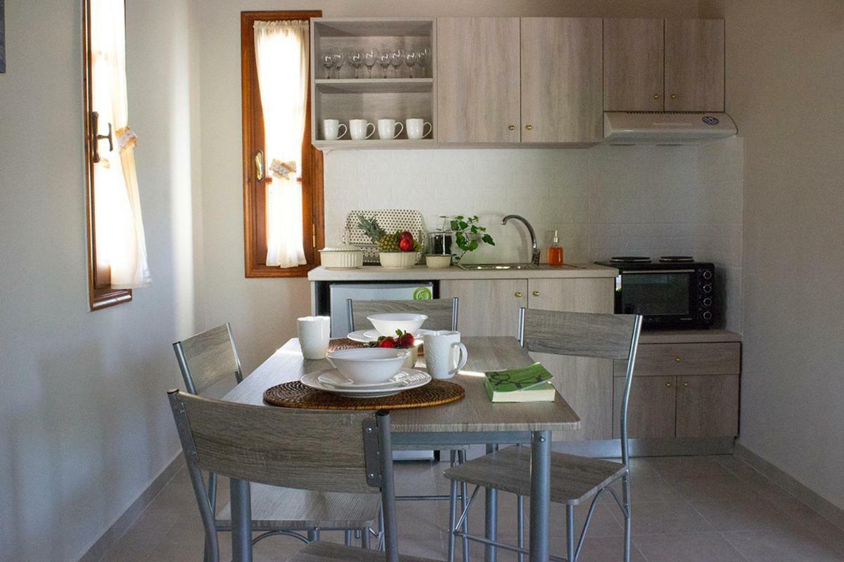 Sea And Creek Villa Кателиос Екстериор снимка