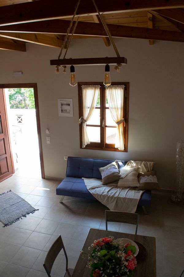 Sea And Creek Villa Кателиос Екстериор снимка